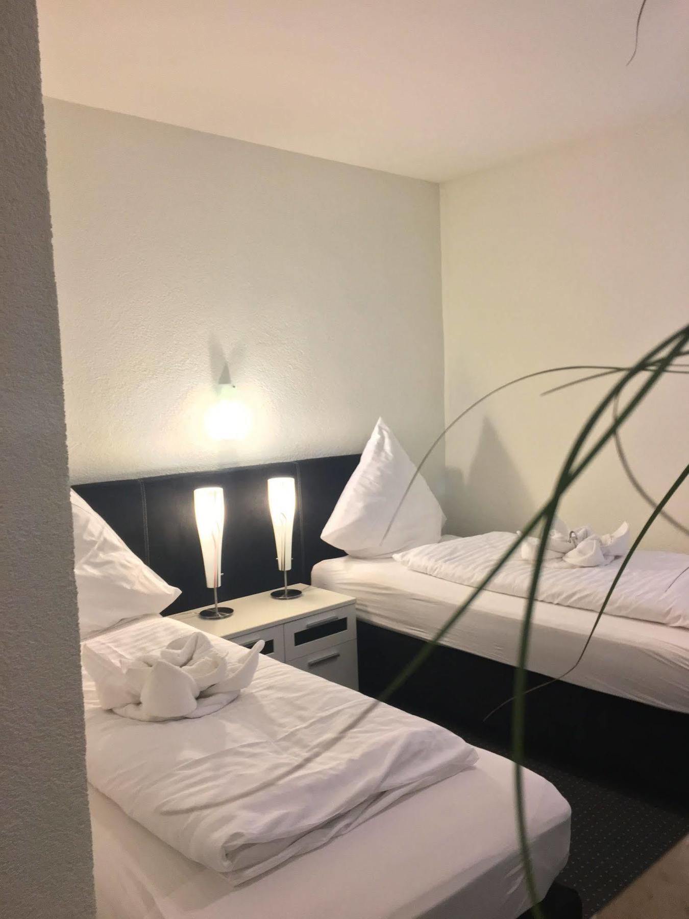 City Hotel Diez ดีซ ภายนอก รูปภาพ