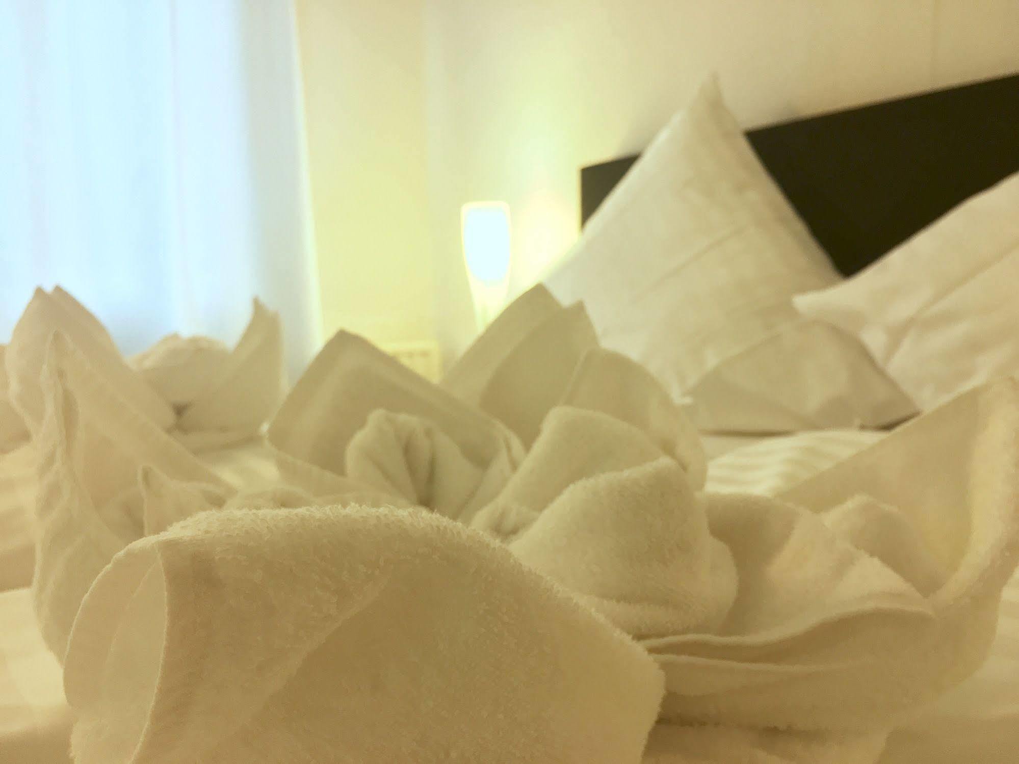 City Hotel Diez ดีซ ภายนอก รูปภาพ