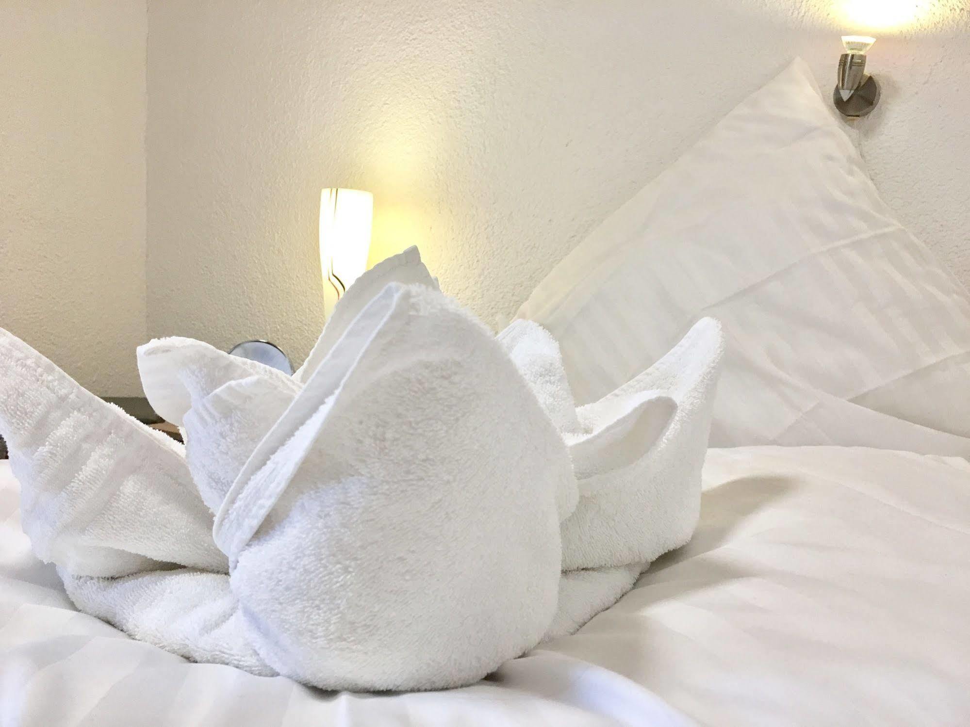 City Hotel Diez ดีซ ภายนอก รูปภาพ