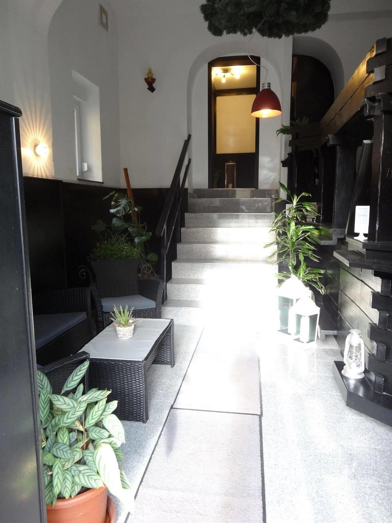 City Hotel Diez ดีซ ภายนอก รูปภาพ